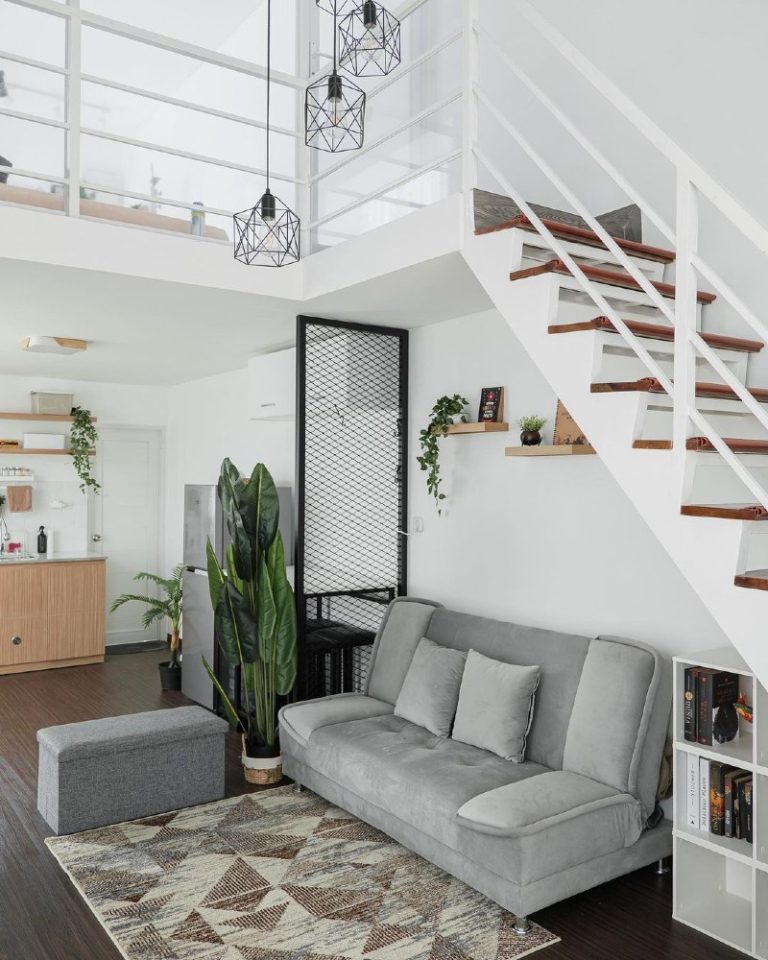 Rumah Mungil Dengan Mezzanine